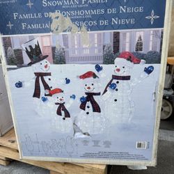 Snowman Family 