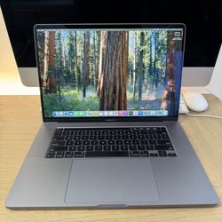 2019 16” MacBook Pro Core i9 16GB Ram 1TB SSD!