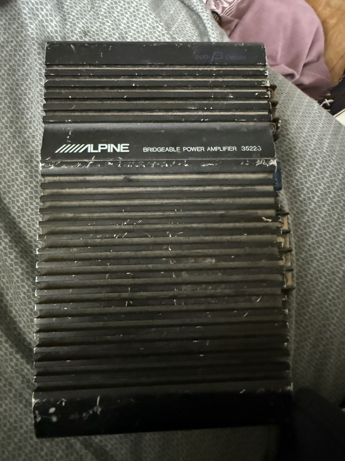 Alpine 3522s bridgeable Power Amplifier For Car Audio