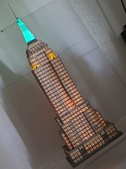 Department 56 Empire State Building Christmas