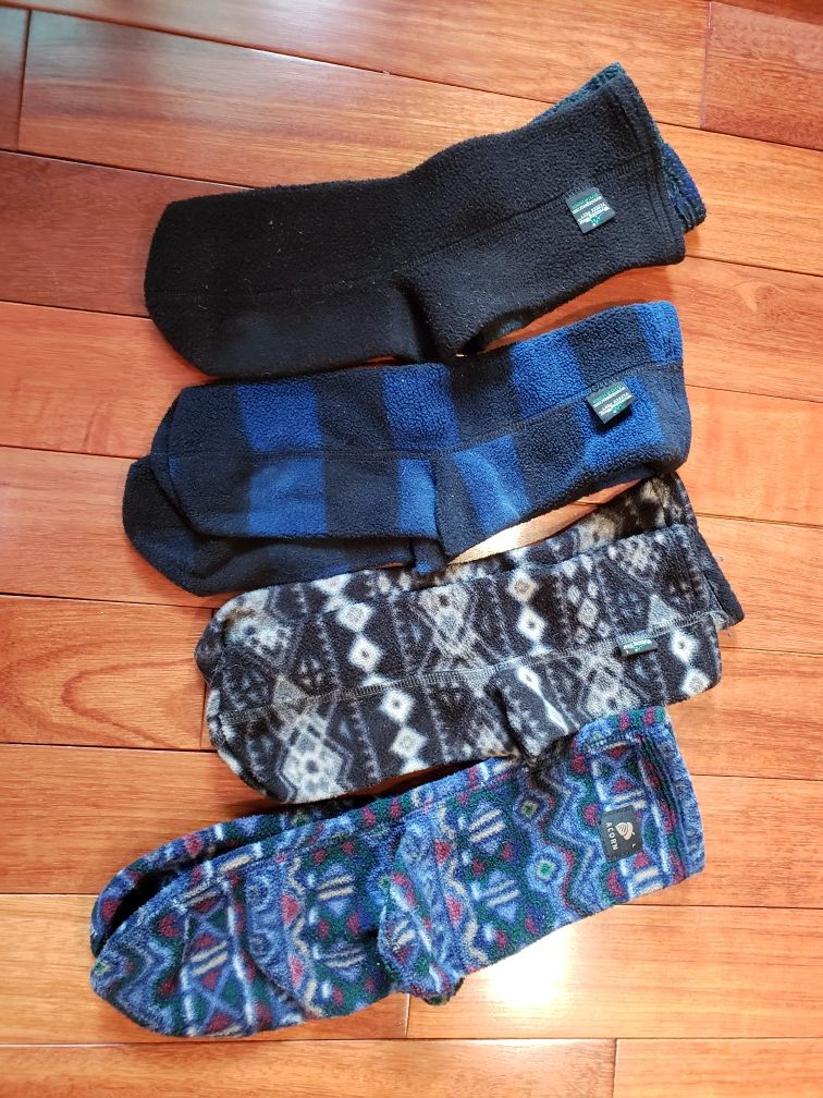 4 Pair of men's Wyoming Wear Fleece Feet Socks - Size M