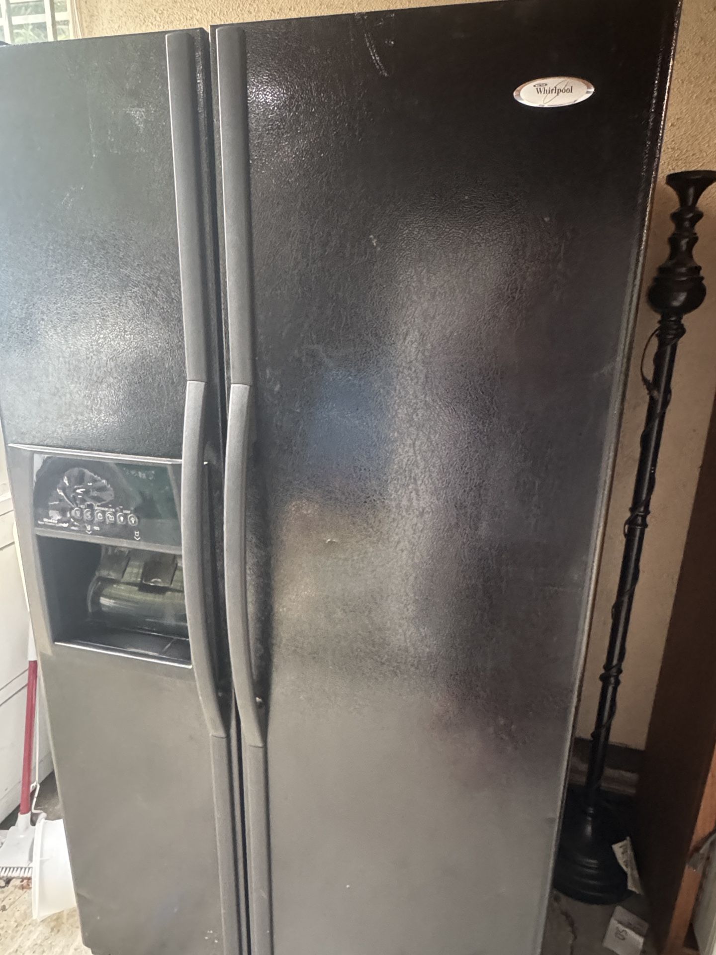 WHIRLPOOL GOLD DOUBLE DOOR REFRIGERATOR 