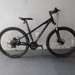 BICYCLE GIANT 24 SPEED SIZE 27,5 BRAND NEW 