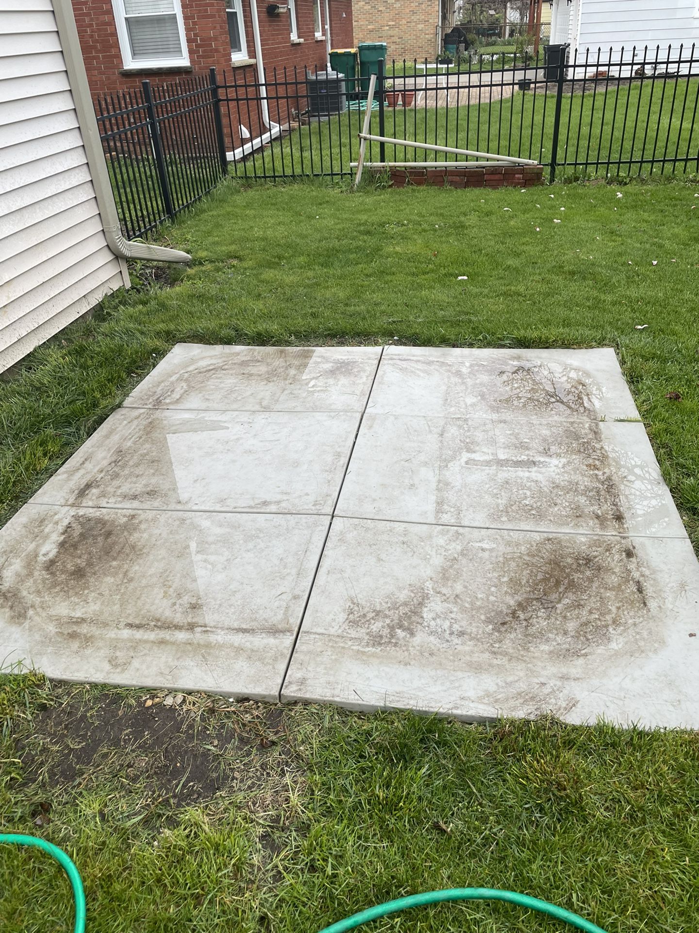 Ez Pad Hot Tub Base, Resin base Plastic Pads for Sale in Wheeling, IL