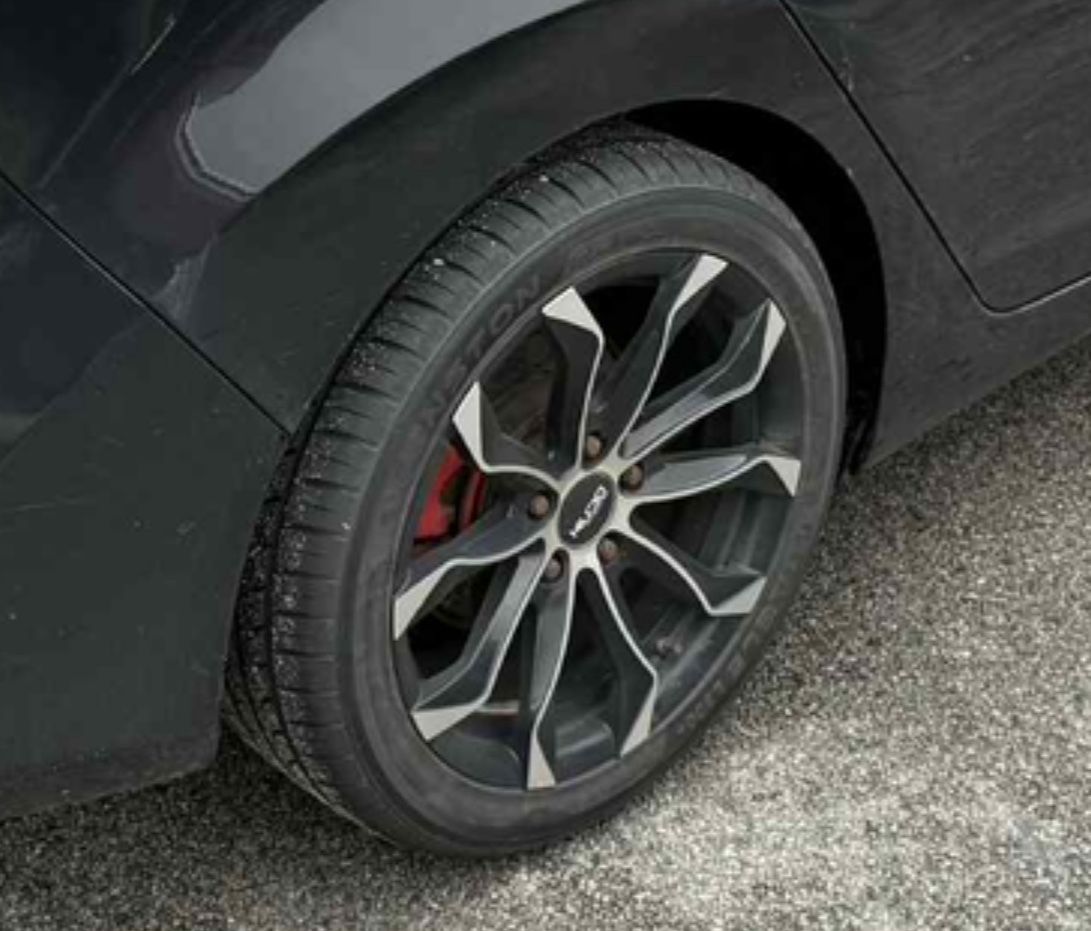 Selling my sports rims, just the rims not the tires size 17