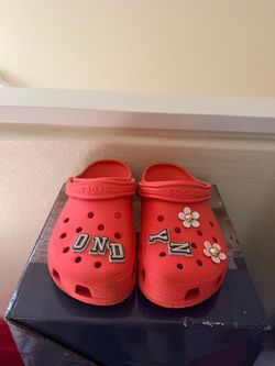 Women’s shoes size 10
