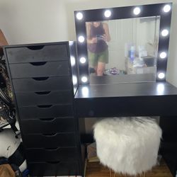 Light Up Vanity And Set Of Drawers