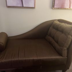 Comfortable Chaise Lounge Chair