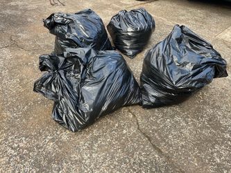 4 BAGS OF WOMENS CLOTHING