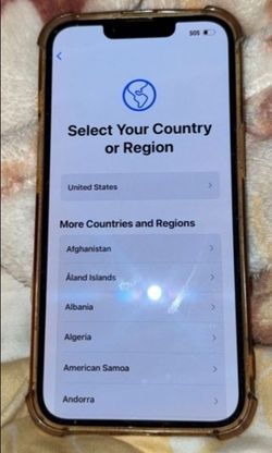 Unlocked Iphone 14 128gb works on All Carriers