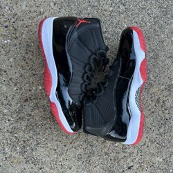 Jordan 11 Bred