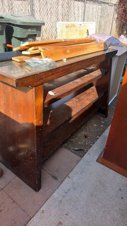 Free TV Stand