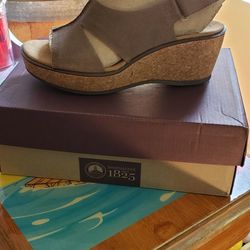 Clark Taupe Wedge Woman's Sandal