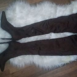 Knee high heels brown