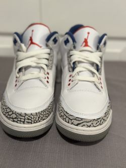 Retro Jordans Men’s Size 7.5 “True Blue”