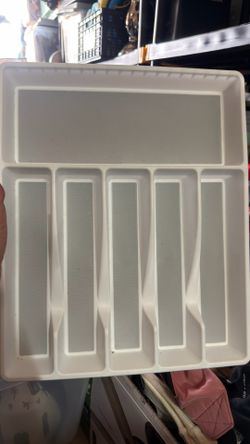 Utensil holder