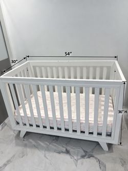 white Kids bed with mattress