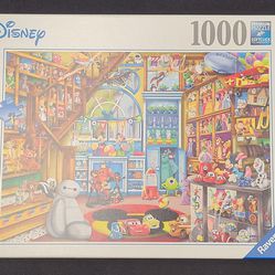  Ravensburger Puzzle - Disney Toy Shop (1000 Pc)
