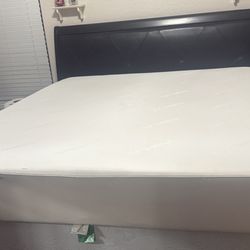 Tuft And needle California King Mattress  With Metal Box Spring