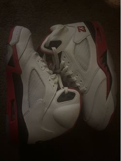 Air Jordan 5 Retro 'Fire Red' 2025