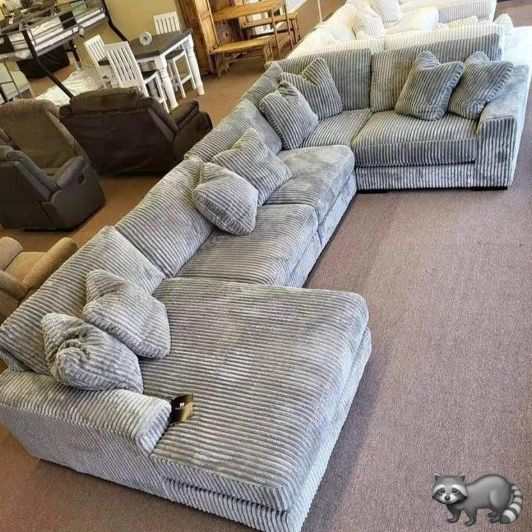 ASHLEY OVERSIZED PLUSH SECTIONAL SOFA COUCH 