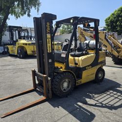 Yale GLP060VX Pneumatic Tire Forklift 