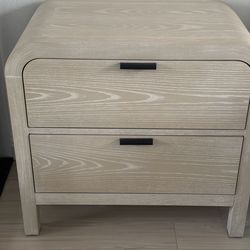 Set of 2 Nighstands Oak Color