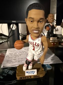 Derrick Rose Chicago Bulls Bobblehead with box