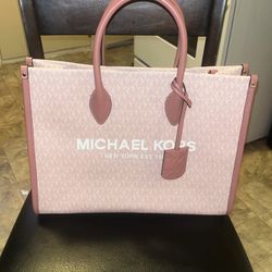 Michael Kors carry bag