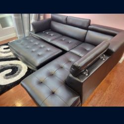 *Weekend Special!!!*---Modern Ibiza Black Leather Sectional Sofa W/Ottoman---Delivery And Financing Available😎