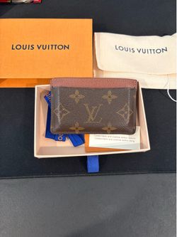 Louis Vuitton LV Card Holder Brown Monogram - Used