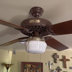 Hunter Vintage 4-blade Fan