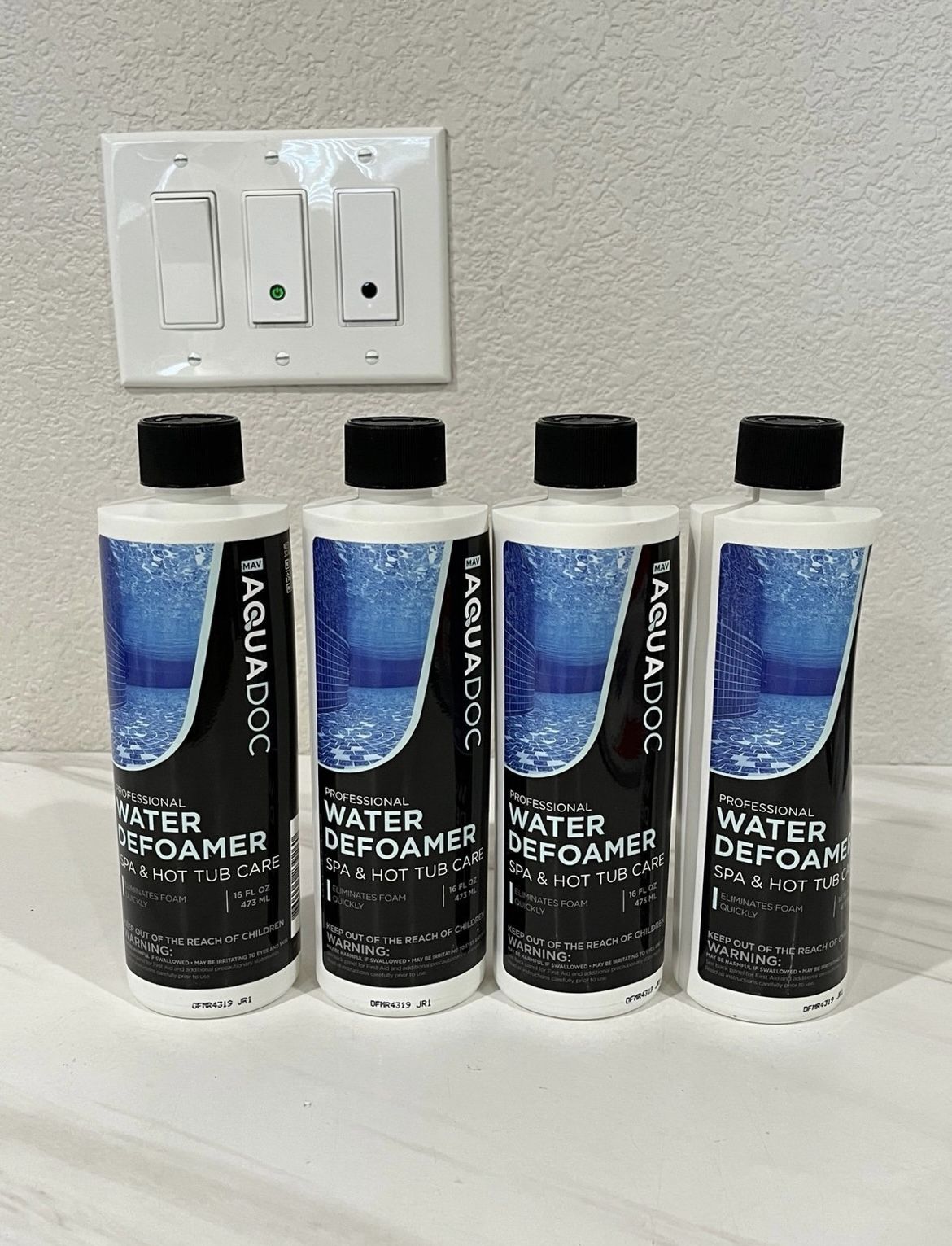 Brand New MAV AquaDoc Professional Water Defoamer Spa & Hot Tub Care 16 oz (Pack of 4)