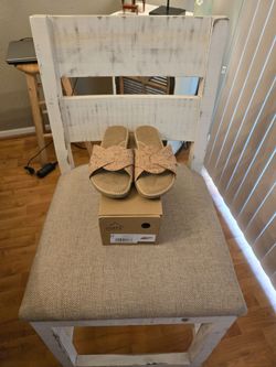 Cliffs by White Mountain Fortunate Cork Sandals Size 9