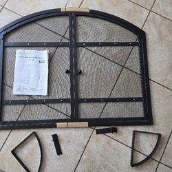 Harper Fireplace Screen Whith Door