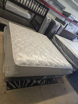 KING OR CALKING 13" IN THICK MATTRESS $350