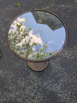 Accent Table With Glass Top.  Dragonfly . Beautiful Condition