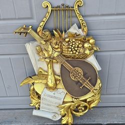 GORGEOUS ✨️VINTAGE SYROCO 1971 MUSICAL INSTRUMENT Wall Hanging Plaque~Add some Nostalgia and Sophistication to any space, very HOLLYWOOD REGENCY ✨️ 