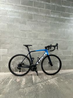 Trek Émonda SL 5 Carbon Road Bike, Shimano 105, Size 56cm