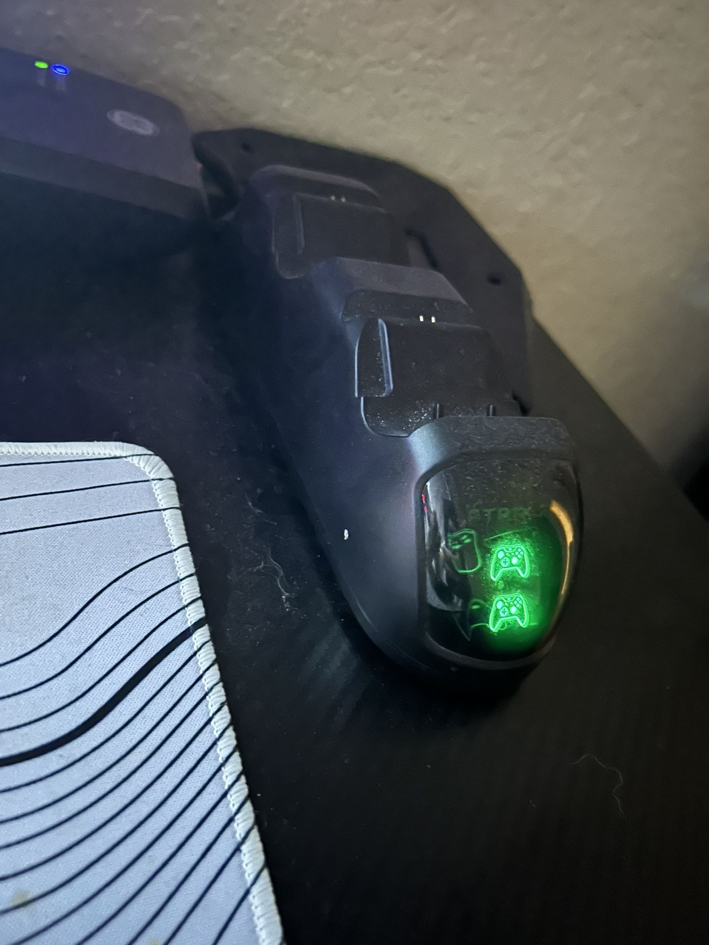 Xbox controller charger