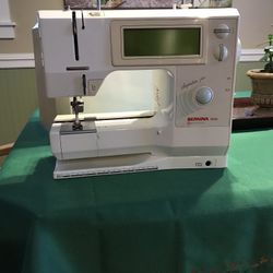 Bernina 1630 Inspiration Plus Sewing Machine w/Carrying Storage Case