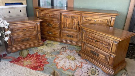Gorgeous Pecan solid wood dresser set