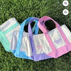 Viral Trader Joe’s Tote Bags 
