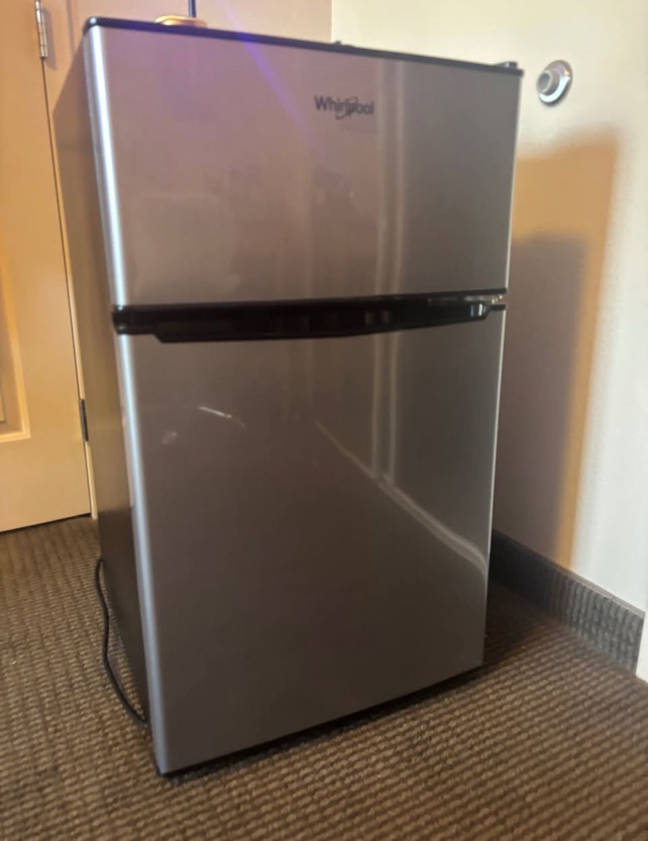 Whirlpool Mini-Fridge 