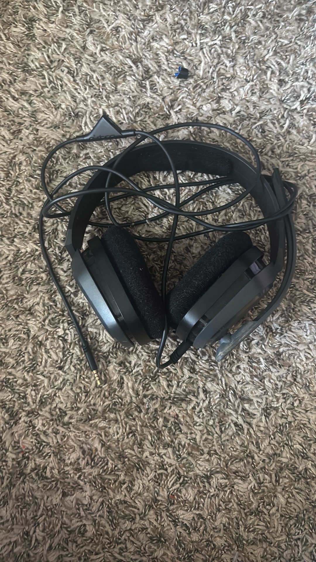gaming headphones