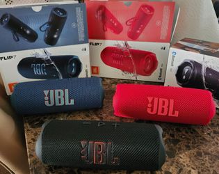 FLIP7 JBL PORTABLE BLUETOOTH SPEAKER