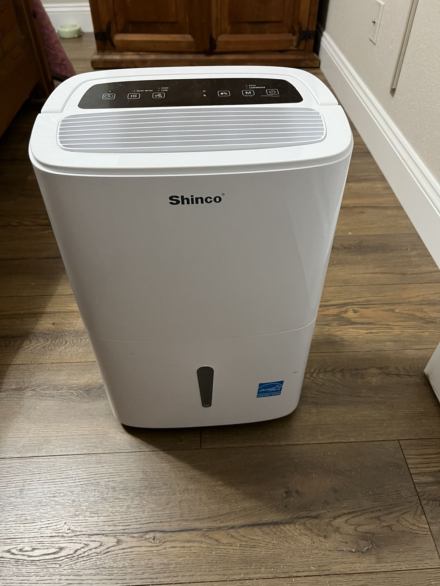 Shinco Dehumidifier