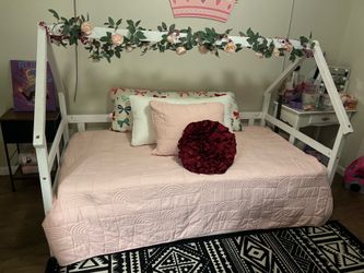 White twin to king bed- two mattresses included