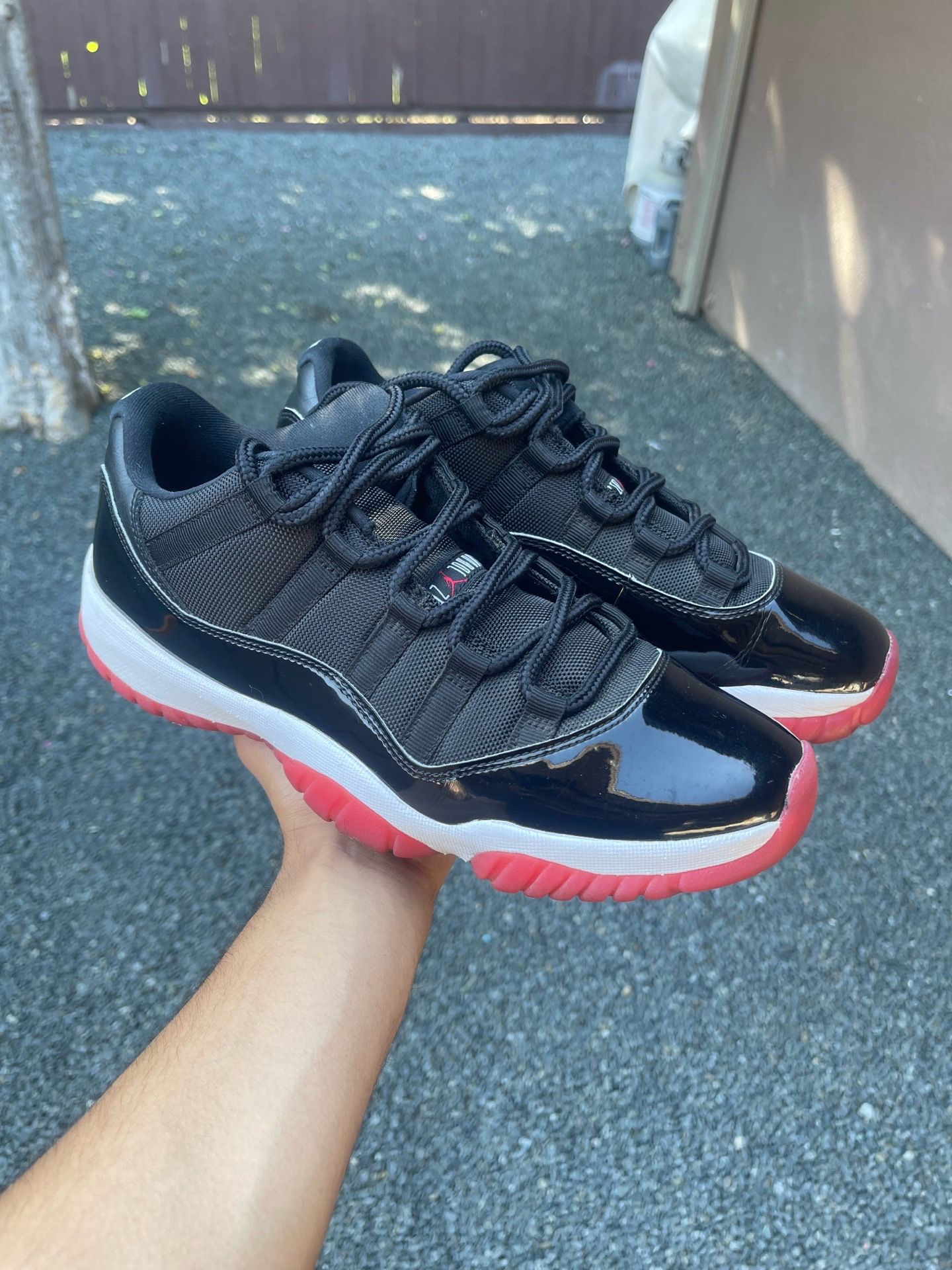 Jordan retro 11 breds
