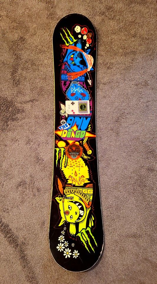 Gnu/Monster The Dingo By Danny Kass Men’s snowboard
155cm